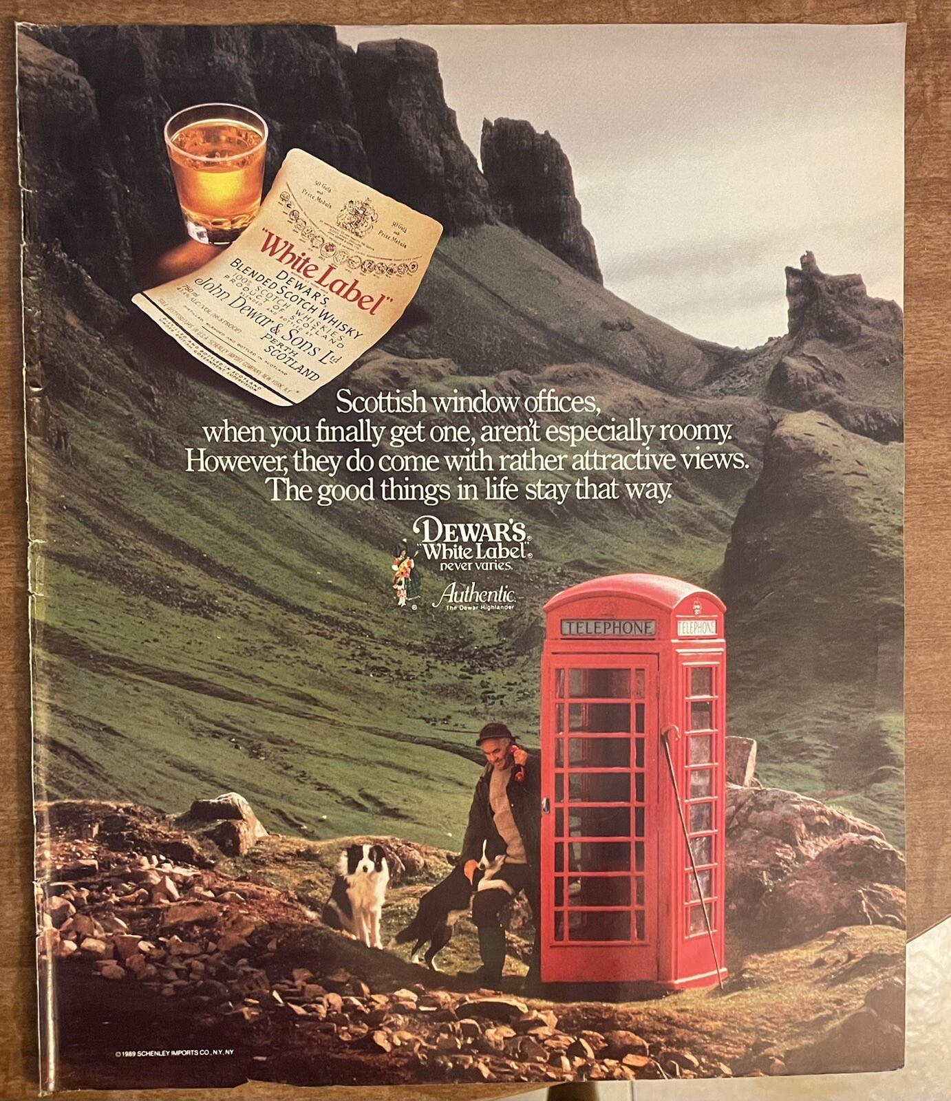 1989 Dewar’s White Label Scotch Whisky Red Phone Booth Cute Dogs 80s Print Ad
