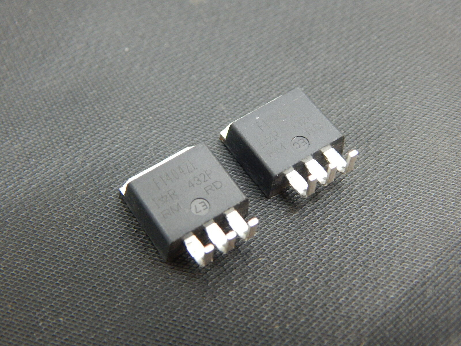 IR AUIRF1404ZL IRF1404ZL  MOSFET N-CH 40V 180A TO-262 TRANSISTOR - LOT OF 2
