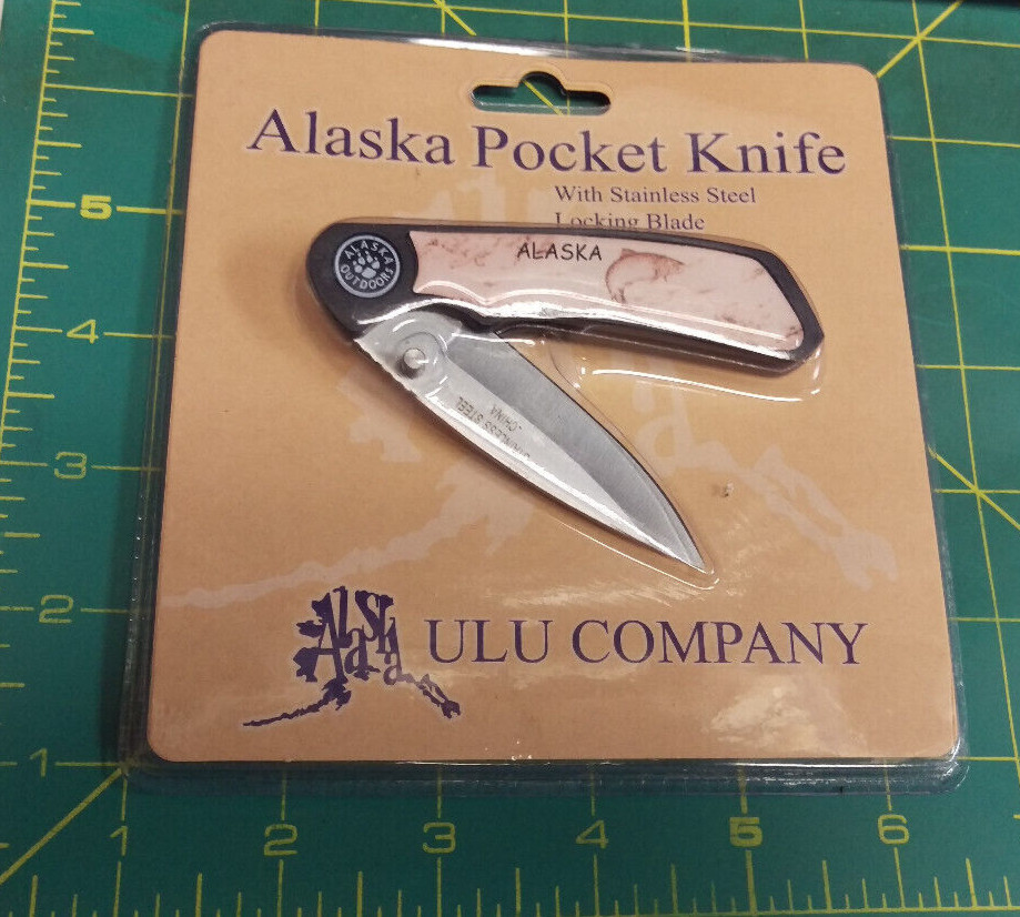 Alaska Pocket Knife with Stainless Steel Locking Blade - Salmon jumping Artwork