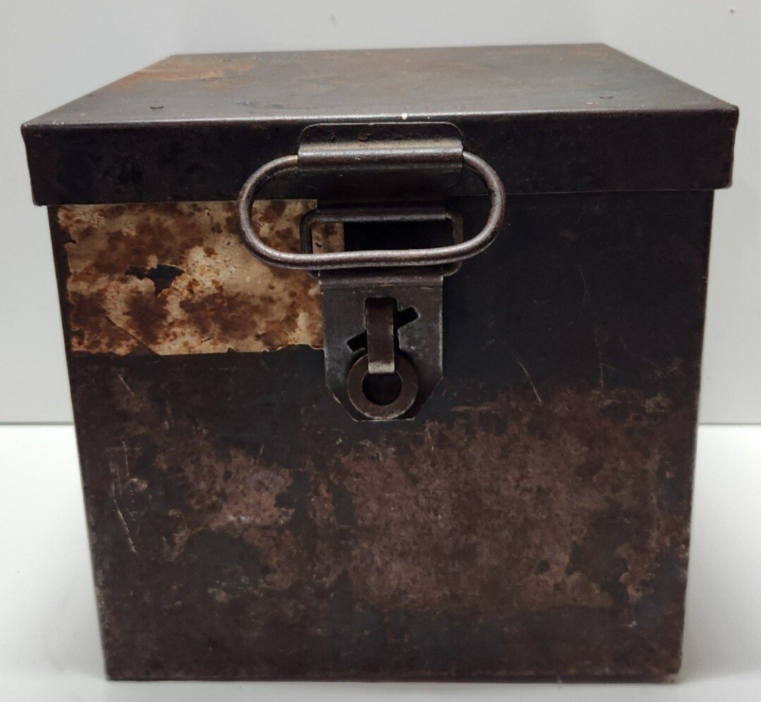 Vintage Hollywood Movie Reel Film Box ICC-32B Collectible  Metal Box Decor L@@K