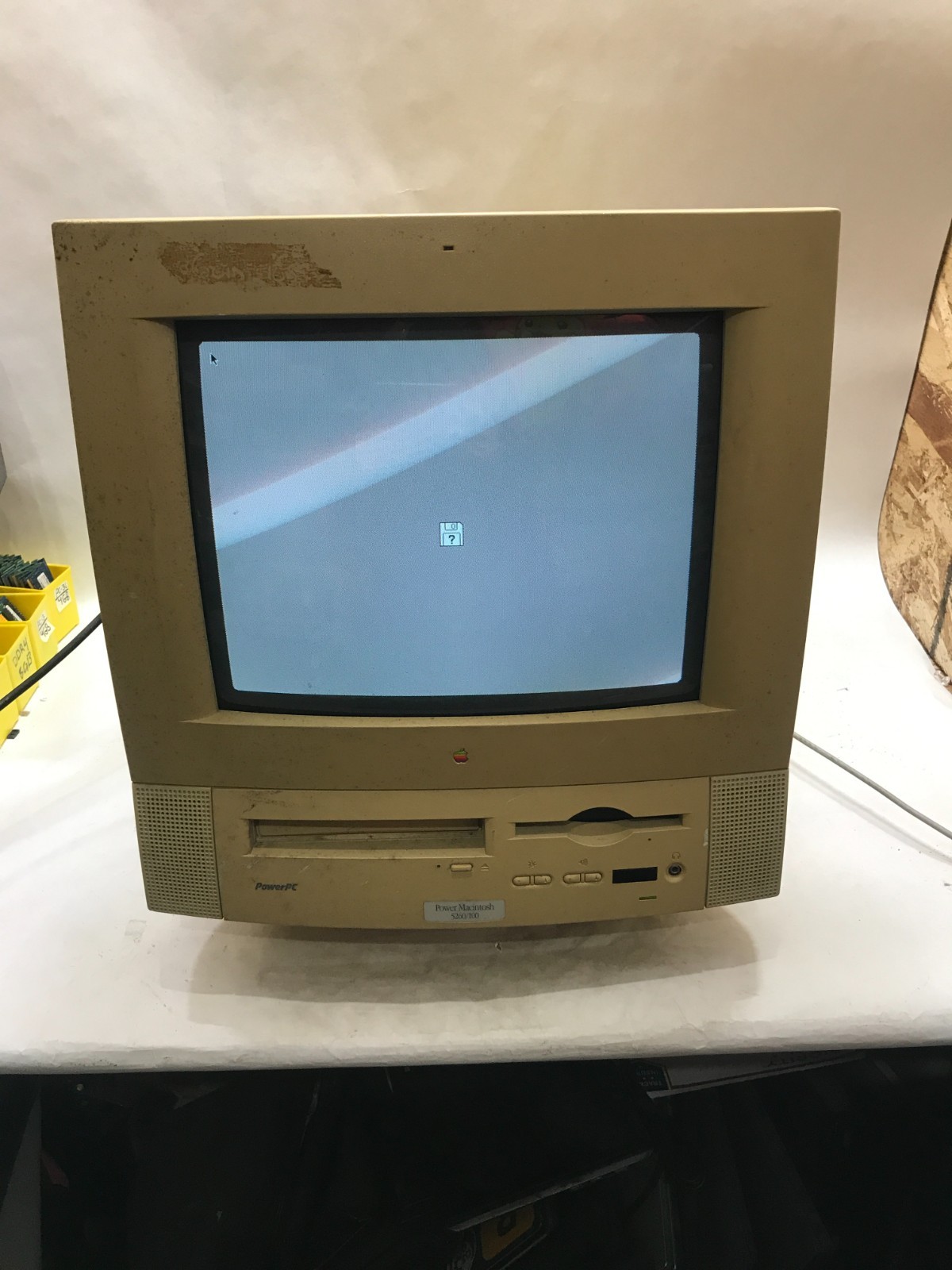 Vintage Apple Power Macintosh 5260/100 M3457 *FOR PARTS* READ DESC NO STAND - DW