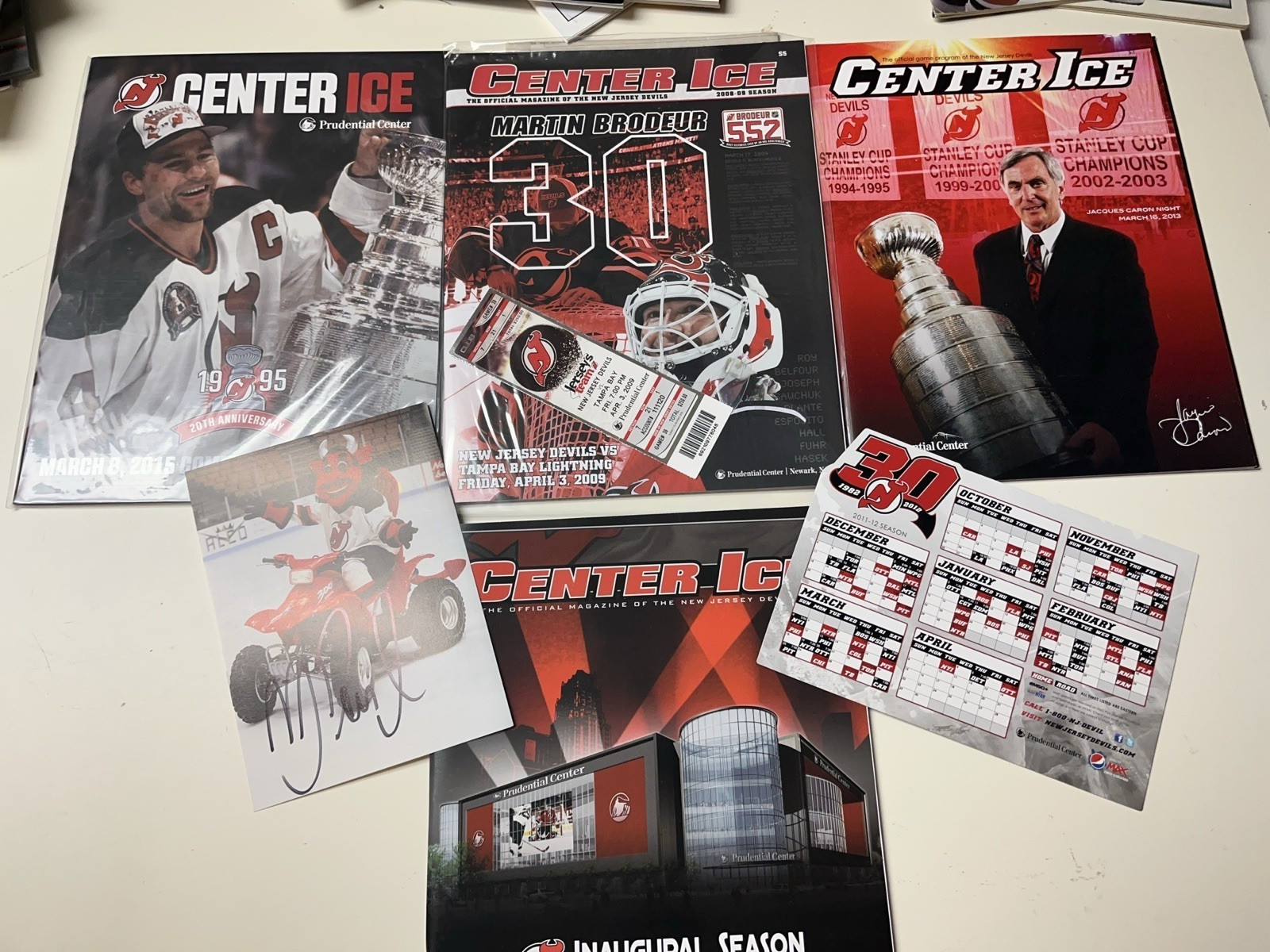Vintage/Classic Lot of 5 NJ DEVILS Magazines/Programs - NM Condition Plus Extras