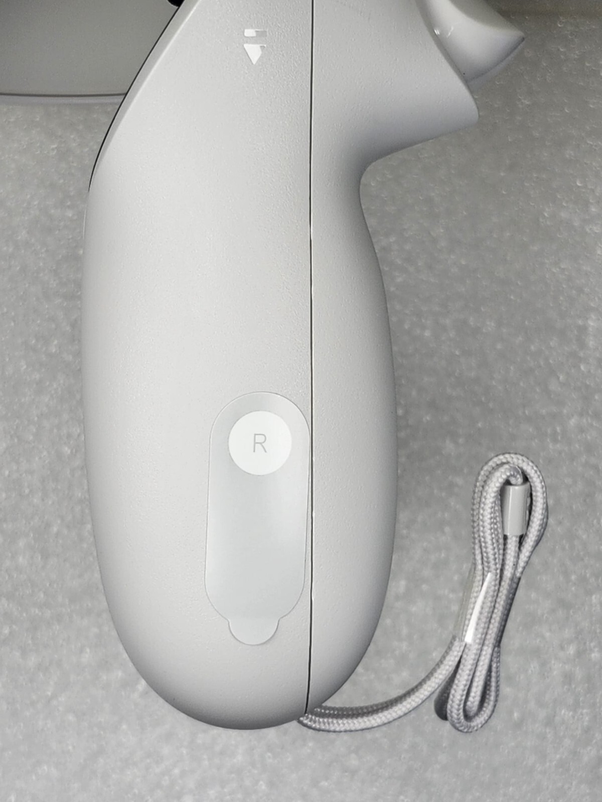 Meta Oculus Quest 2 RIGHT Controller ONLY - White - Model JD96CX - Open Box