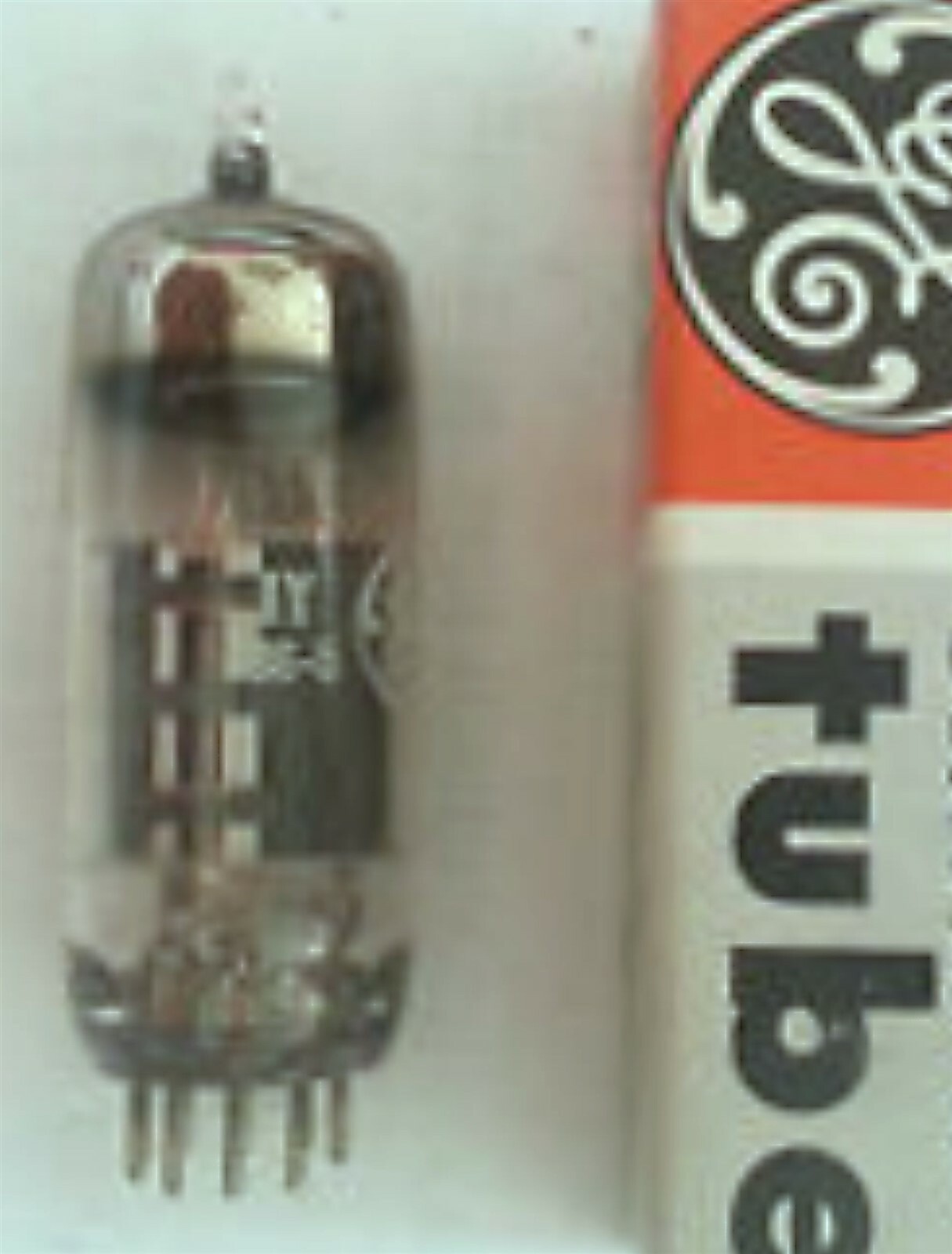 8GN8 TUBE GE NIB TESTED & BOXED VINTAGE COMMERCIAL SURPLUS