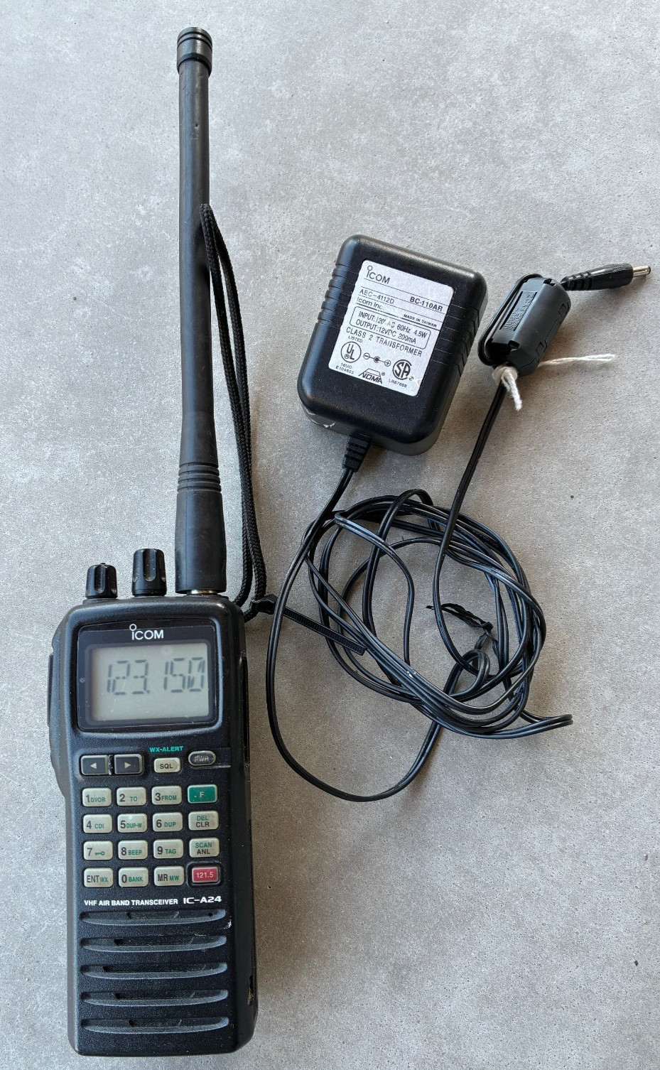 ICOM VHF AIR BAND TRANSCEIVER and VOR navigation IC-A24