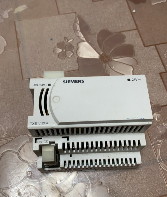 1 PC  USED  GOOD   Controller   TXS1.12F4  TESTED#B853   CL