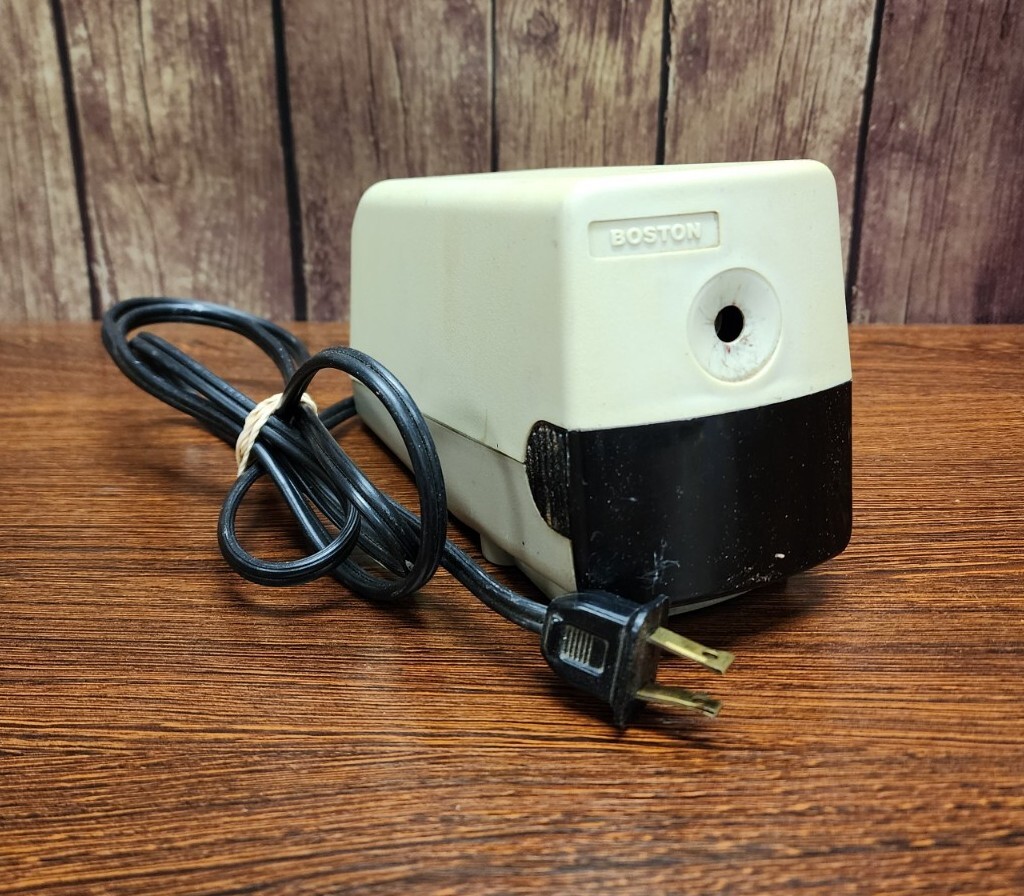 VTG Boston Model 19 Pencil Sharpener - Made In USA