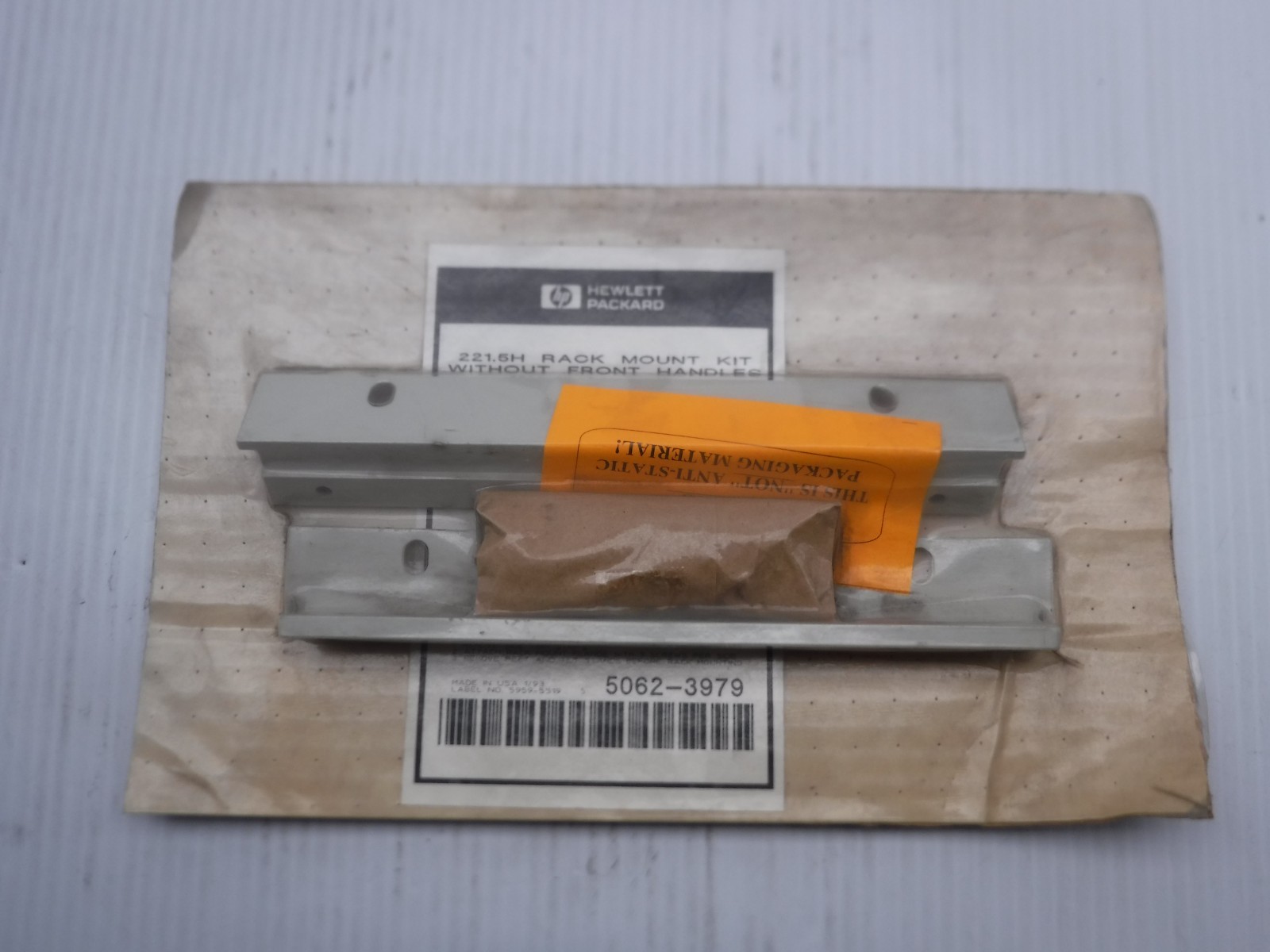Hewlett Packard 5062-3979 Rack Mount Kit 221.5H