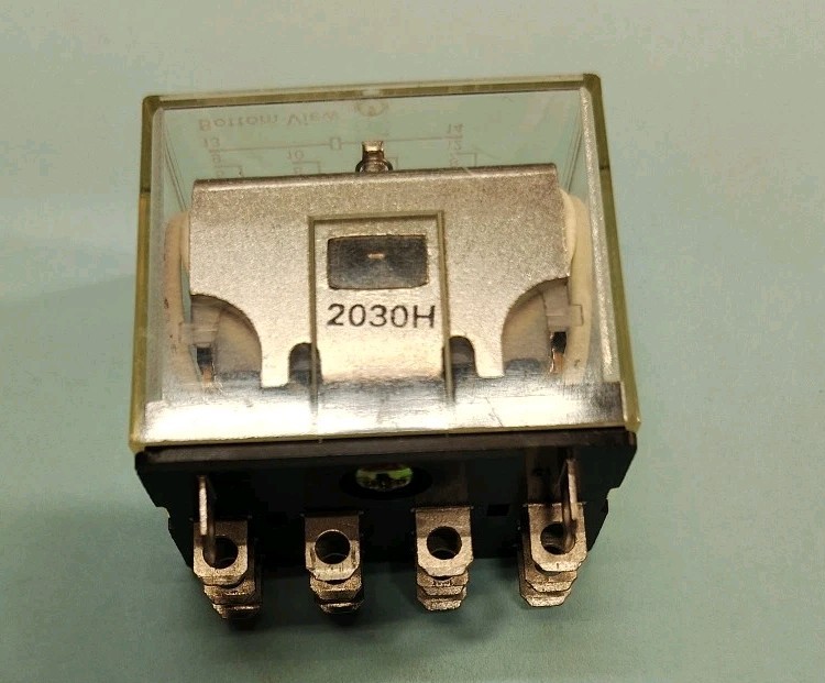 OMRON LY4 12VDC 12 VDC RELAY 🆕 NO BOX 2030H 14 PIN IEC 255 10A 110 VAC 240V