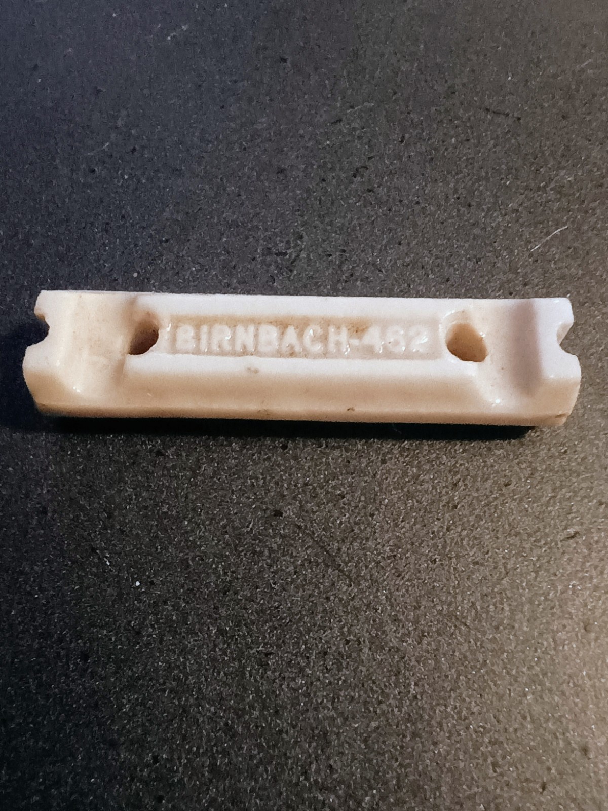 Vintage Birnbach #462 Ceramic Cleat  Insulator 2"