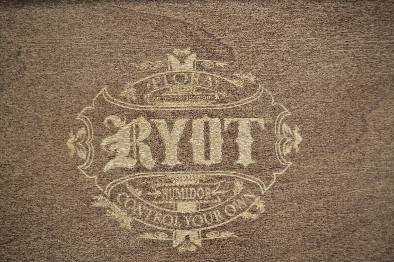 RYOT 4x7 Solid Humidor Walnut Premium Wooden
