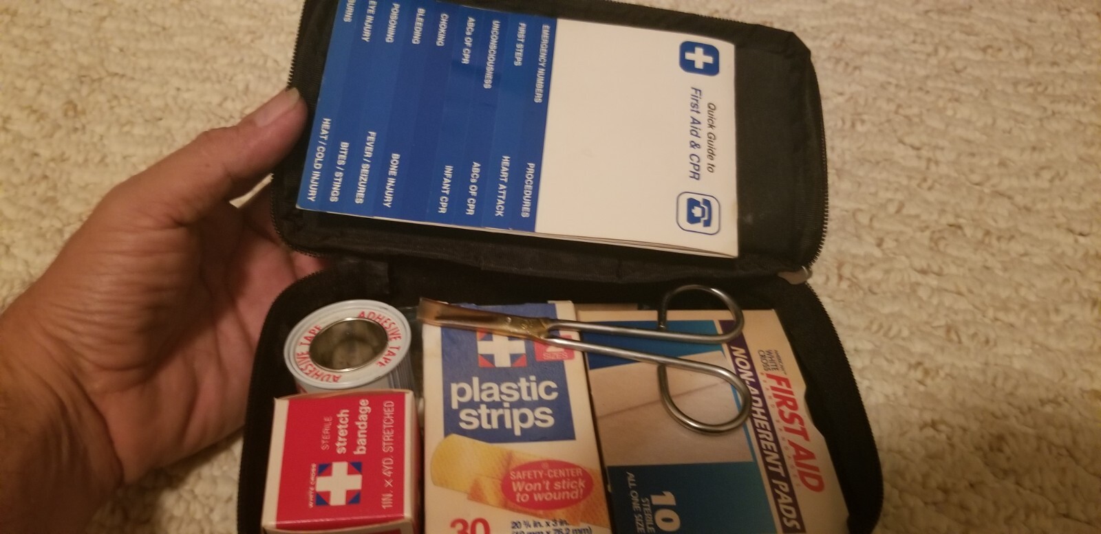BMW E38 first aid kit