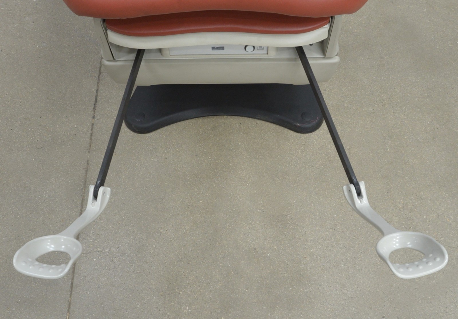 Midmark Ritter 625 Barrier Free Power Exam Table