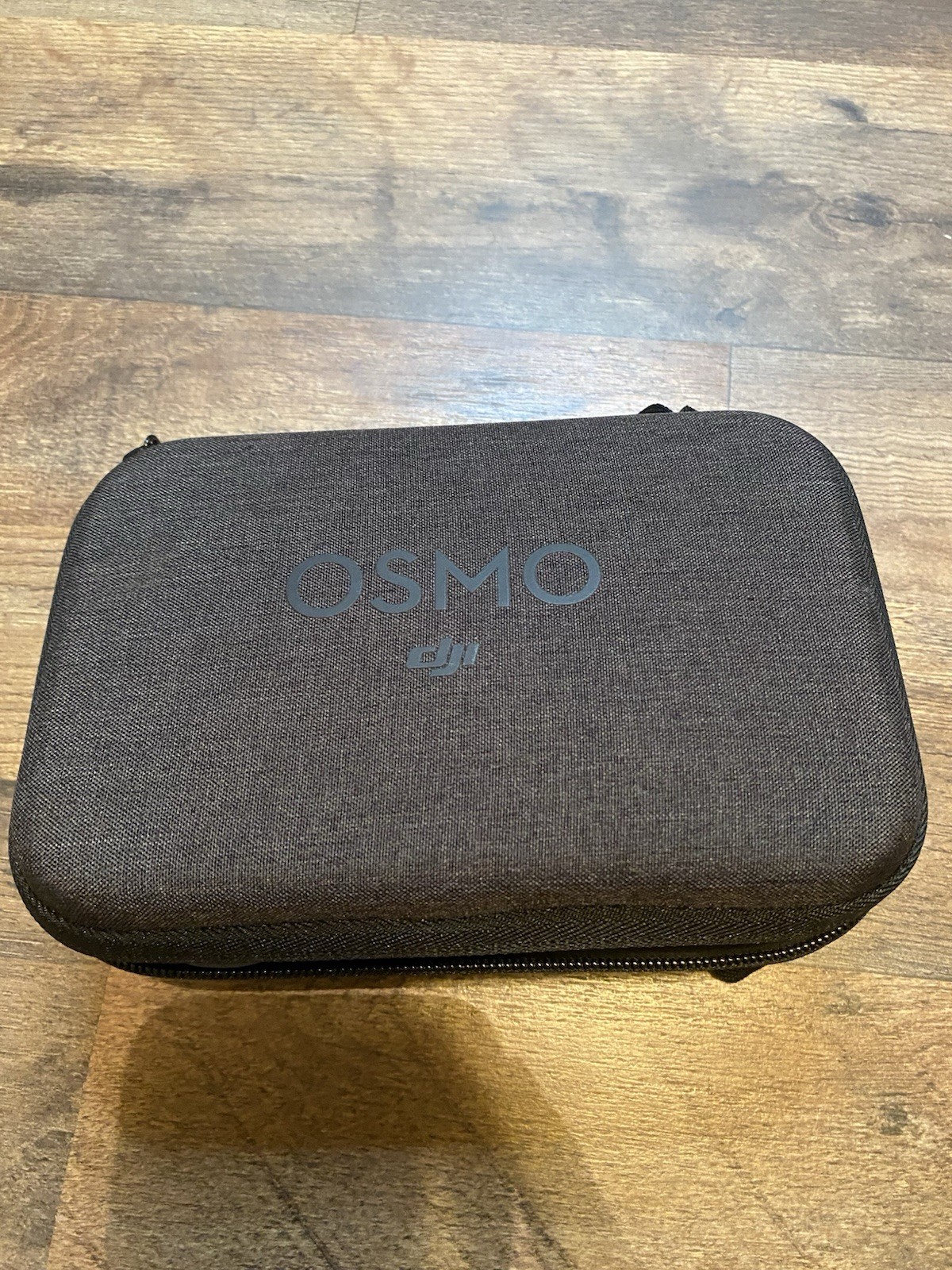 DJI Osmo Mobile 3 - Gimbal Stabilizer