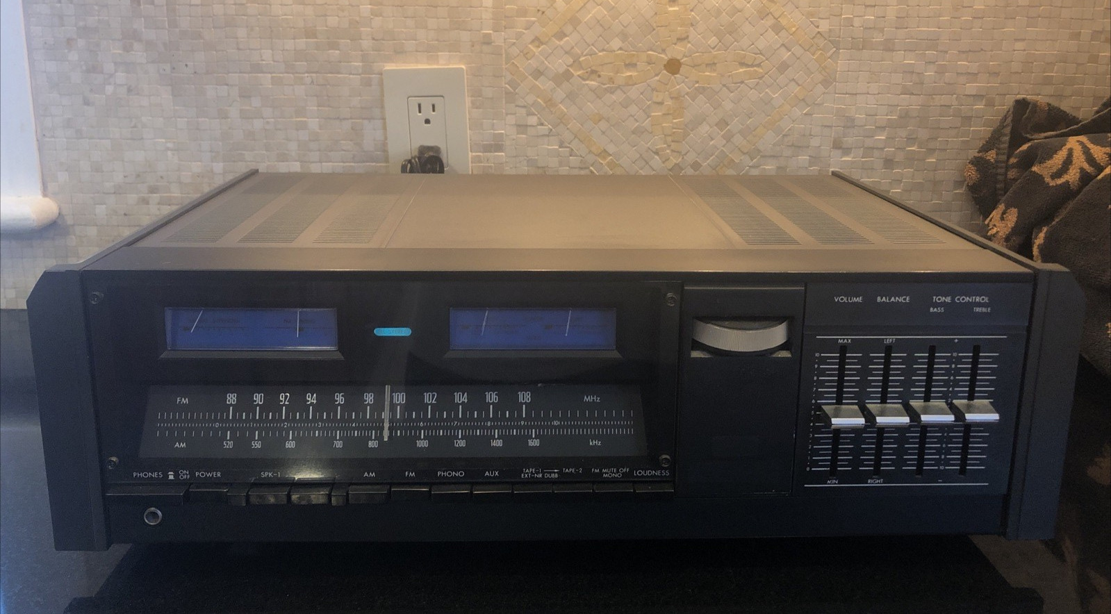 JVC JR-S200 MK II AM/FM Stereo Receiver perfect working condition