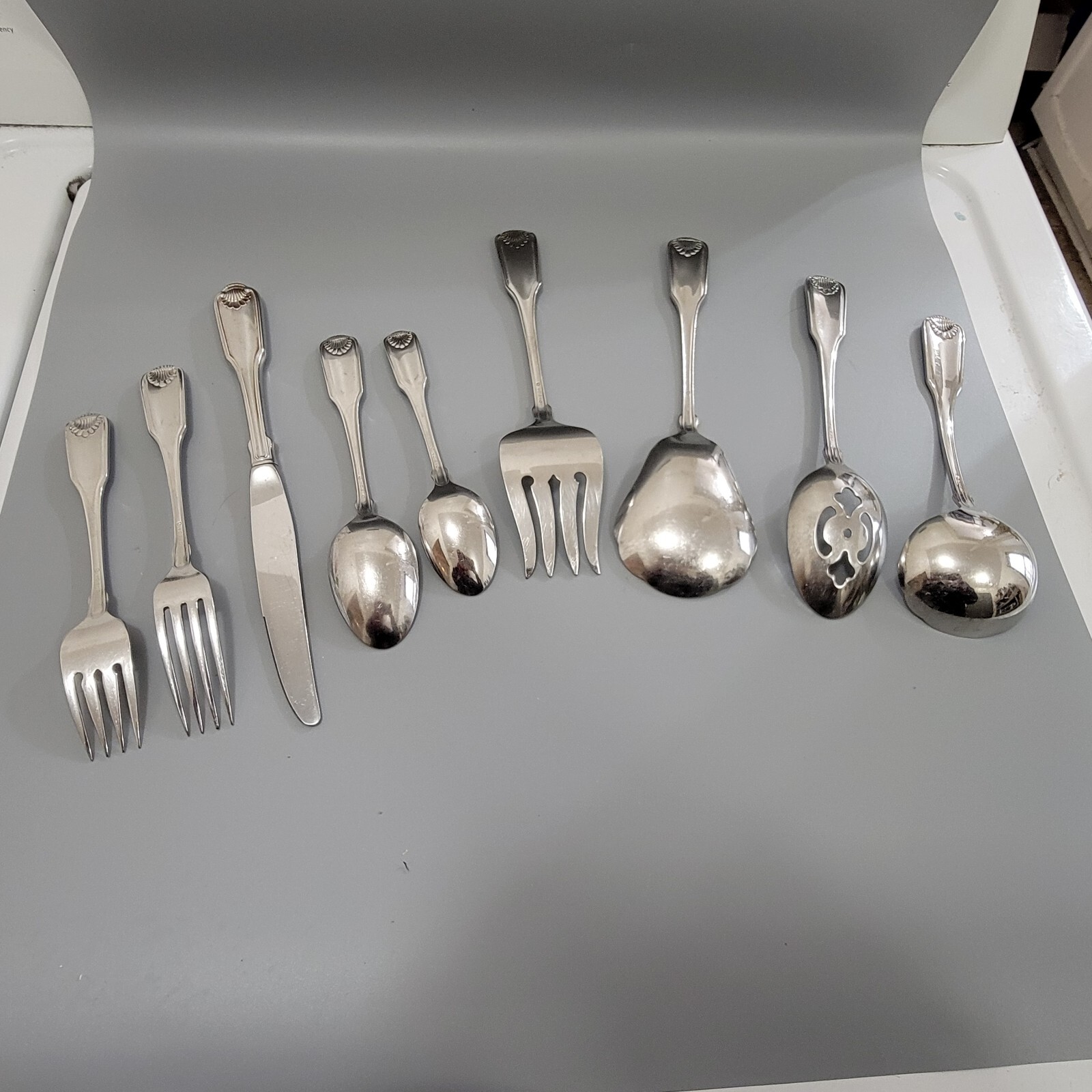 Oneida CLASSIC SHELL C Stainless Cube Flatware Silverware Glossy UCHOOSE 1625