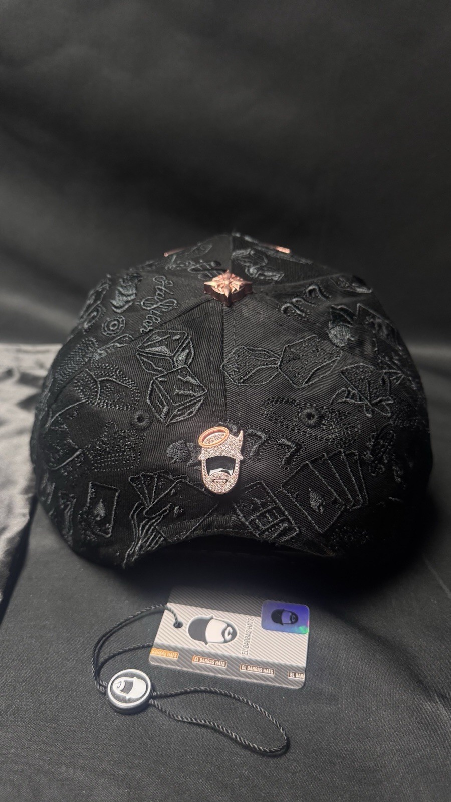 BARBAS HATS 77 Good Evil. No box