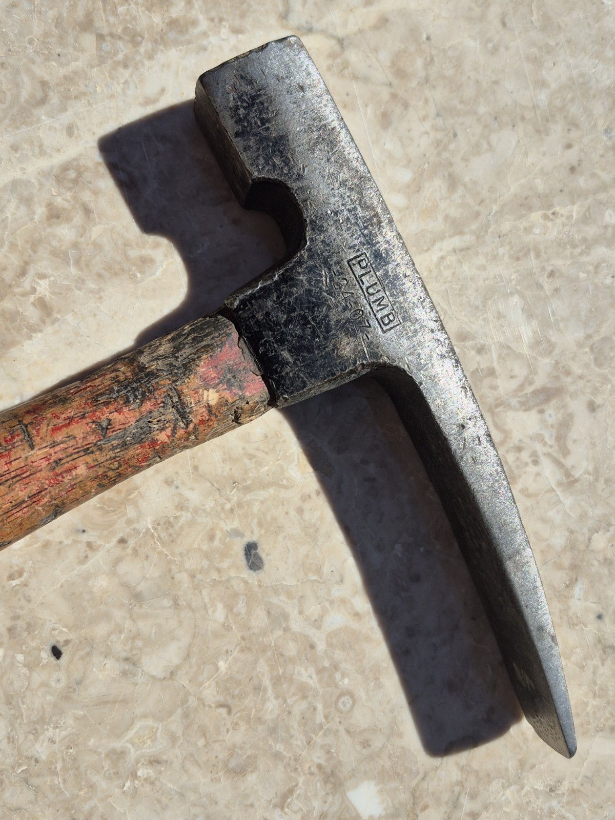 Vintage Plumb Brick Mason Hammer 24 Oz Rock Stone Wood Handle Axecraft Rockhound