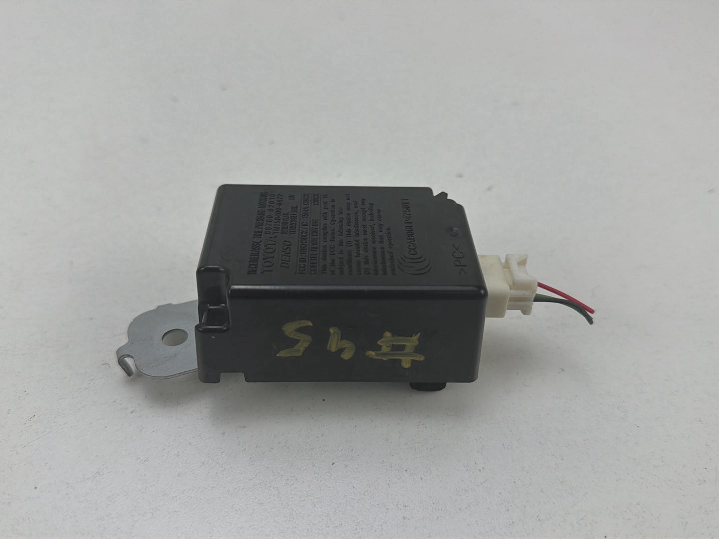 2009-2010 Pontiac Vibe TPMS Control Module 8976002010 OEM