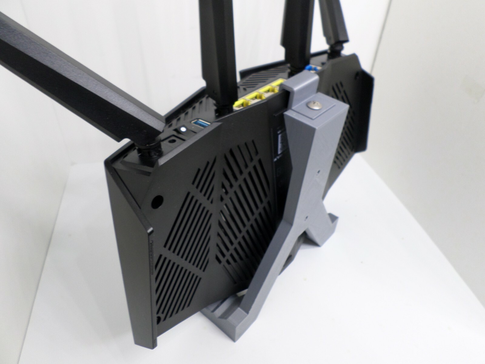 Wall Mount Bracket for ASUS RT-AX82U