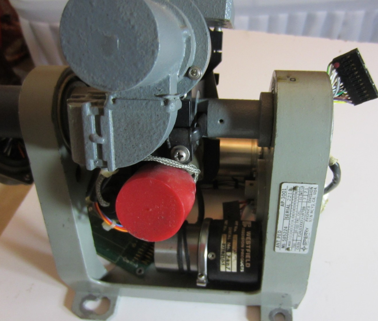 SPERRY AP-3001 FOR PARTS RADAR P/N MI 585224 FOR PARTS