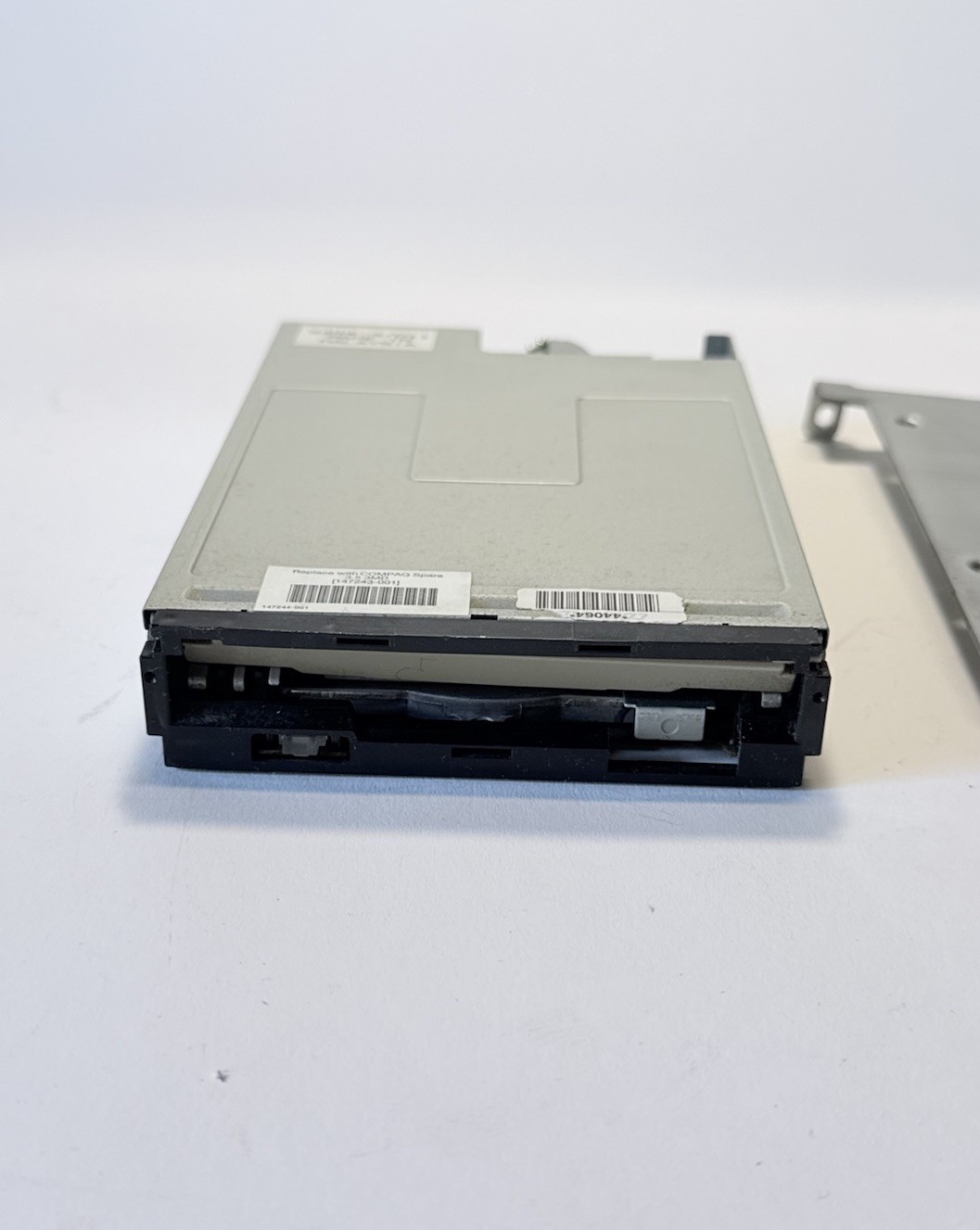 Sony MPF420-4 3.5" Internal Floppy Disk Drive Compaq 147243-001 Vintage Lab Pull
