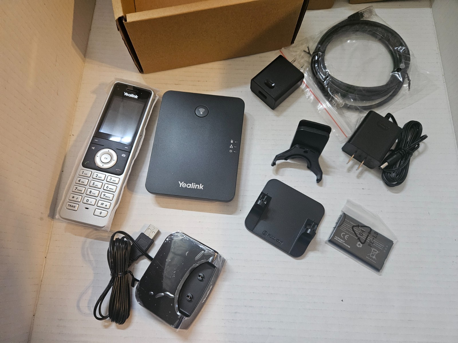 Yealink W76P DECT IP Phone in Box