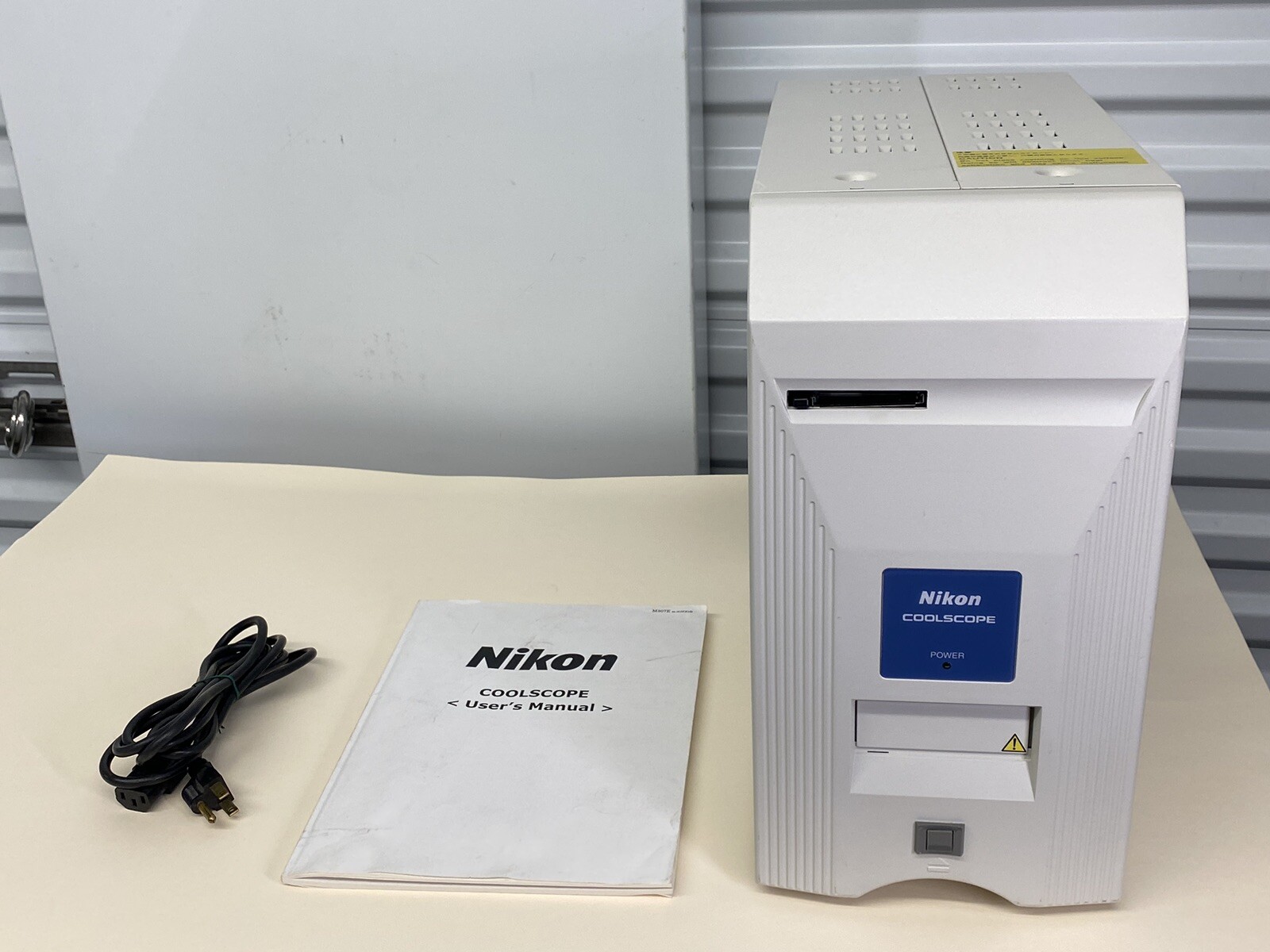 NIKON COOLSCOPE DIGITAL MICROSCOPE WITH USER'S MANUAL POWERS ON READ DESCRIPTION