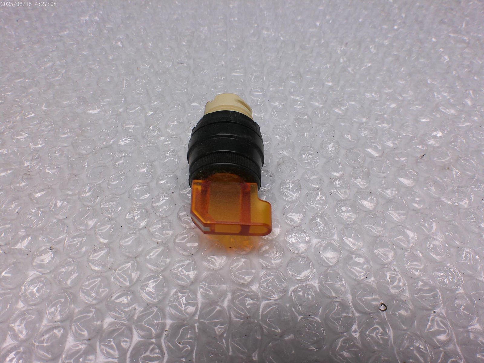 SQUARE D 9001D3G2XY SELECTOR SWITCH AMBER NSMP