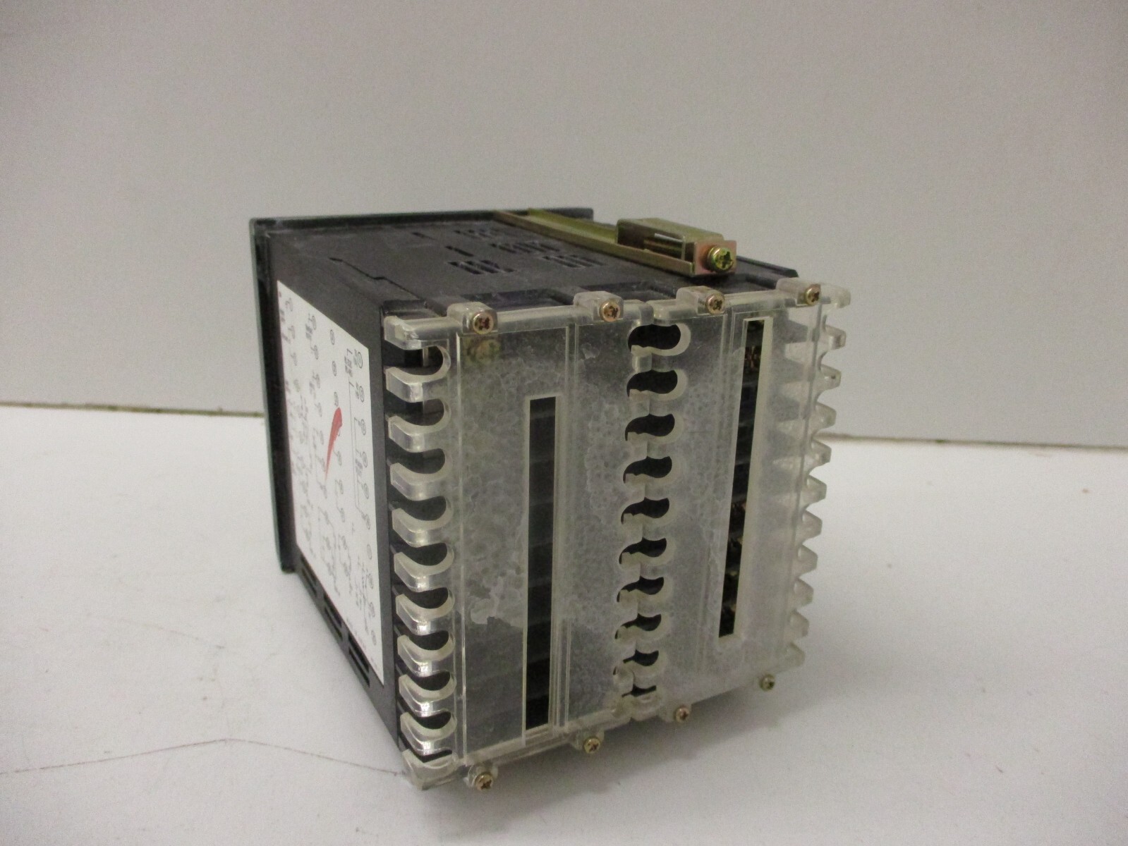 SHINKO FCD-13A-A/M TEMPERATURE CONTROLLER