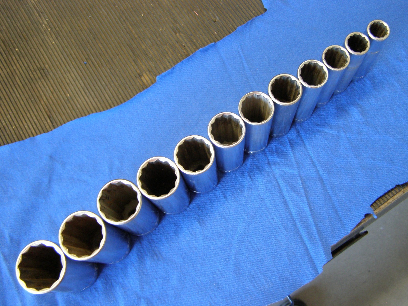 Craftsman 1/2" Drive SAE 12 Piece DEEP Socket Set USA Made
