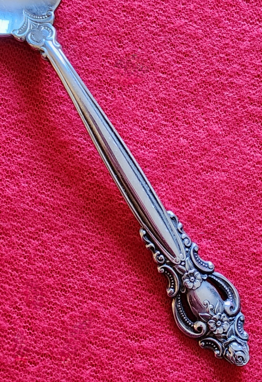 International Lyon FRONTENAC Stainless Glossy Flatware Pierced Floral U SELECT