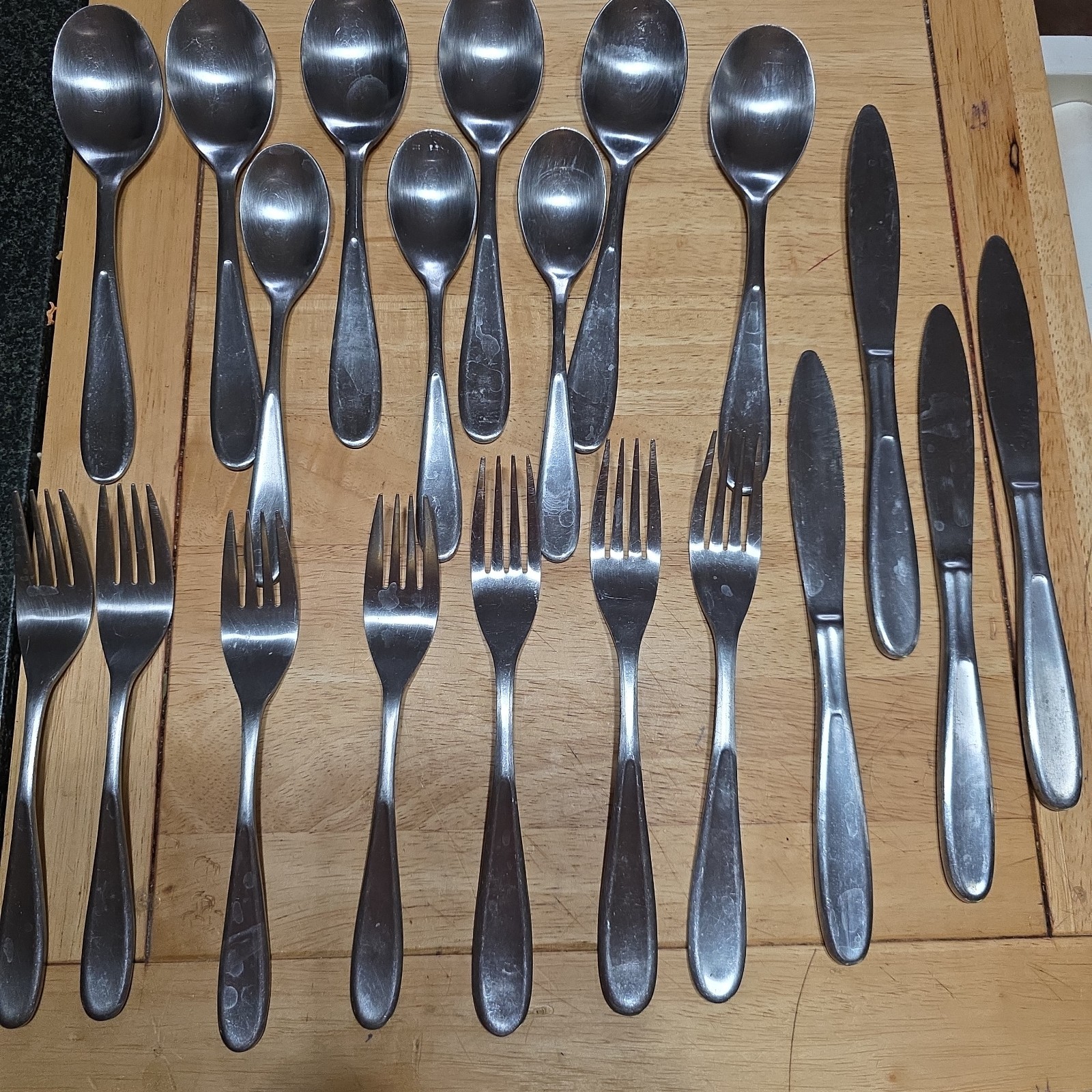 20 Piece Set - Hampton Silversmiths 235 MESSINA Stainless Flatware Misc Pieces
