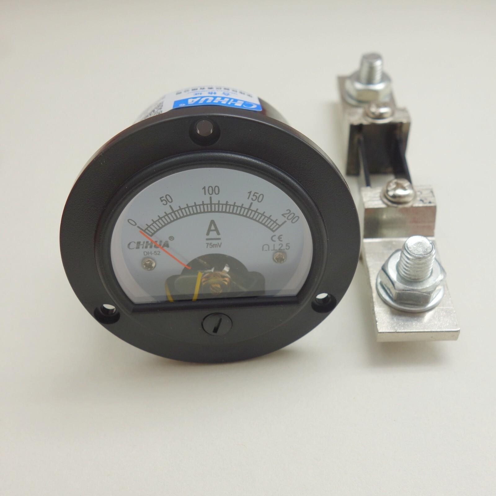 DC 0-200A Round Analog Ammeter Panel Current Meter Dia. 66.4mm DH52 with shunt