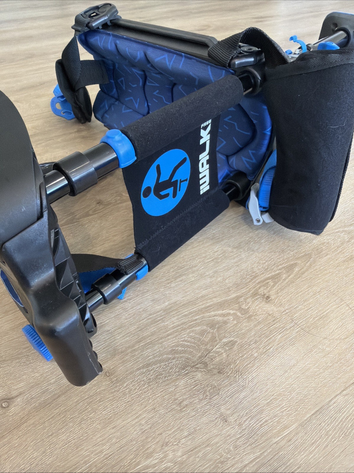 iWALK 3.0 Hands Free Knee Walker Crutch Alternative Adjustable EUC