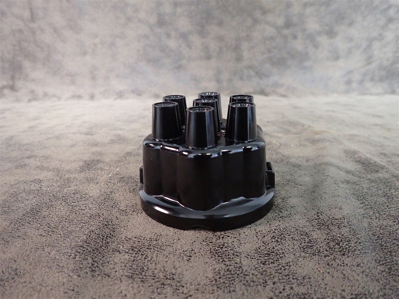 NEW WVE 5D1328 Distributor Cap (G208)