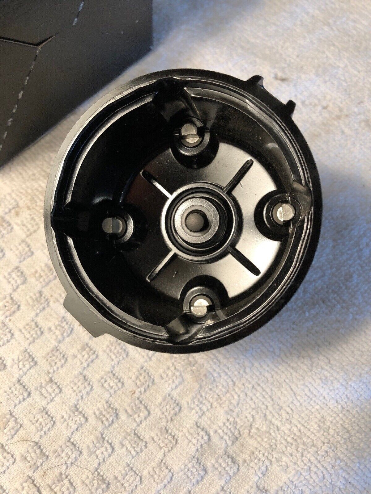 BorgWarner C557P - Distributor Cap