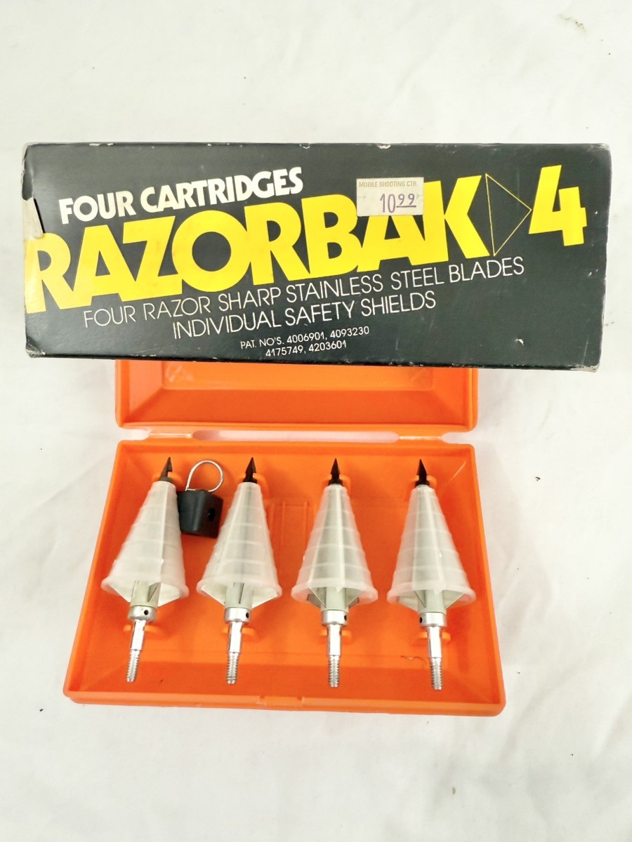 RAXORBAK  2   4 PACKS ARROWS (P34000925)