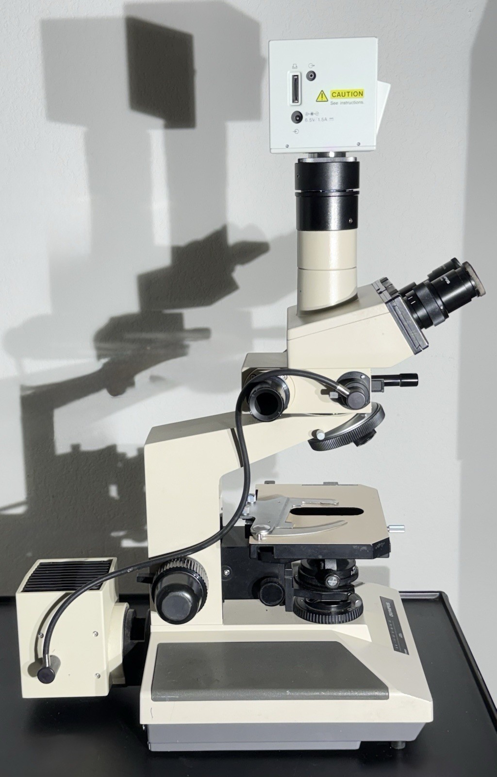 Olympus BH-2 BHS Microscope Trinocular w/ Olympus DP10 Digital Microscope Camera