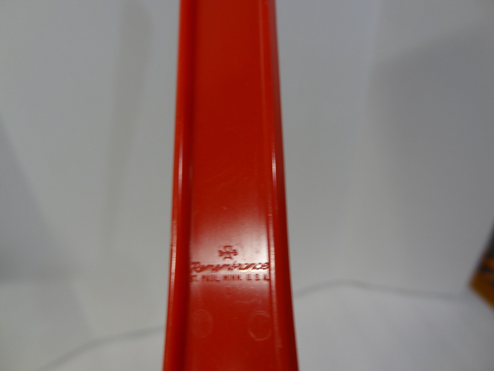 Vintage Edman Furniture Eugene Oregon Advertising Red Plastic 16" Shoe Horn