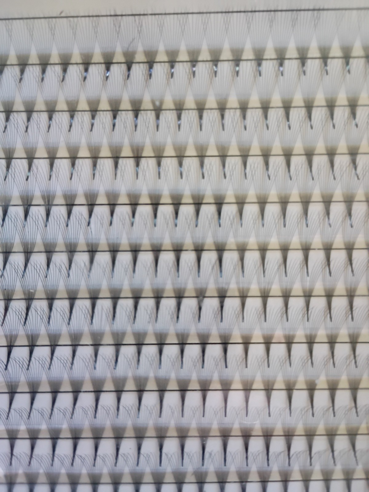 220 Knot Free Handmade Eyelashes 16mm