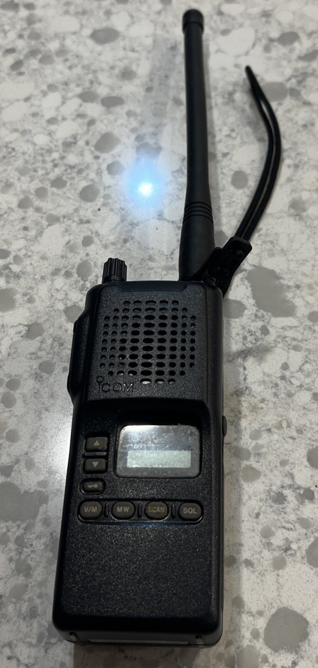 ICOM IC-F4S-4 440-470MHz UHF Two Way Radio "Selling For Parts" Unable To Test