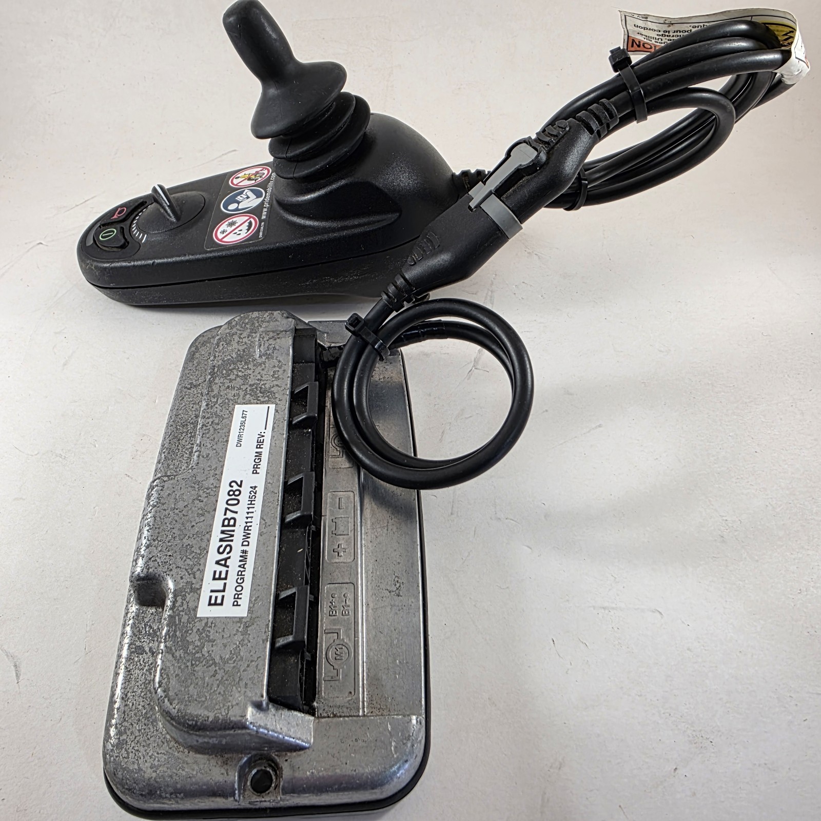 PG Drive Joystick D51300.04 PLUS Module Motor Controller D51300.04 POWER CHAIR