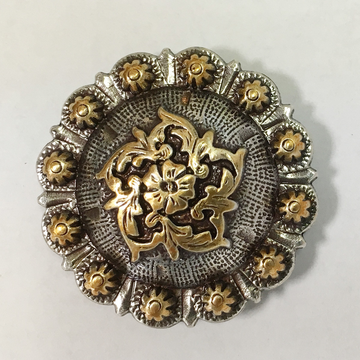 WESTERN HORSE TACK ANTIQUE GOLD ENGRAVED COLOMA BERRY 1-1/4" CONCHOS  screw back