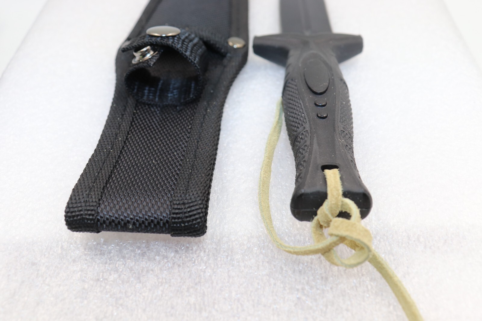 Shadow Boot Knife with Nylon Sheath NOS