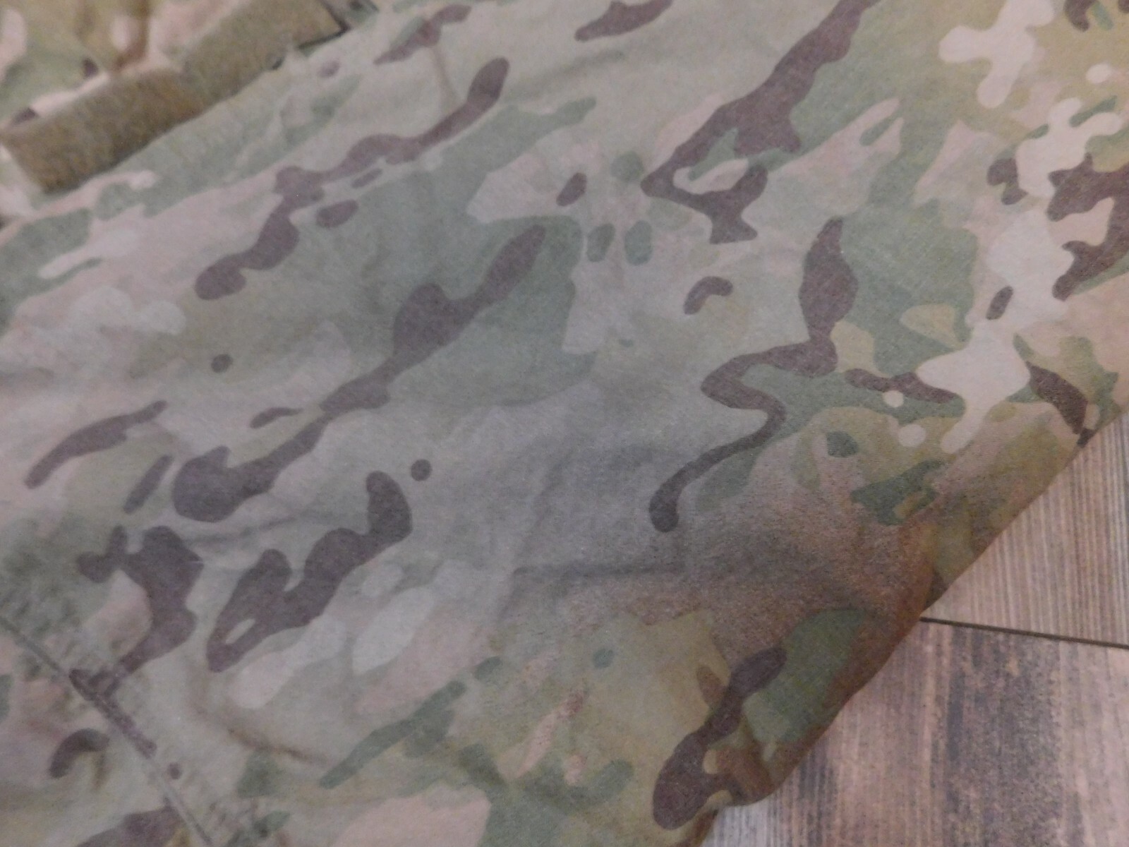 US ARMY MULTICAM FLAME RESISTANT COAT SZ LARGE - X LONG