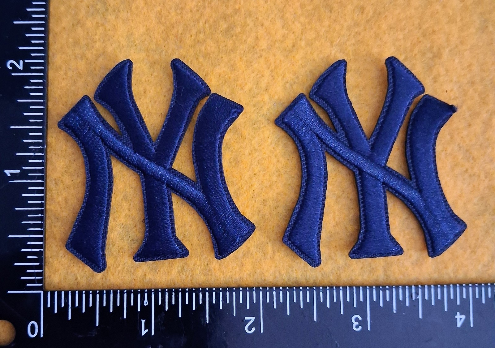 2 QTY NEW YORK YANKEES IRON ON PATCHES