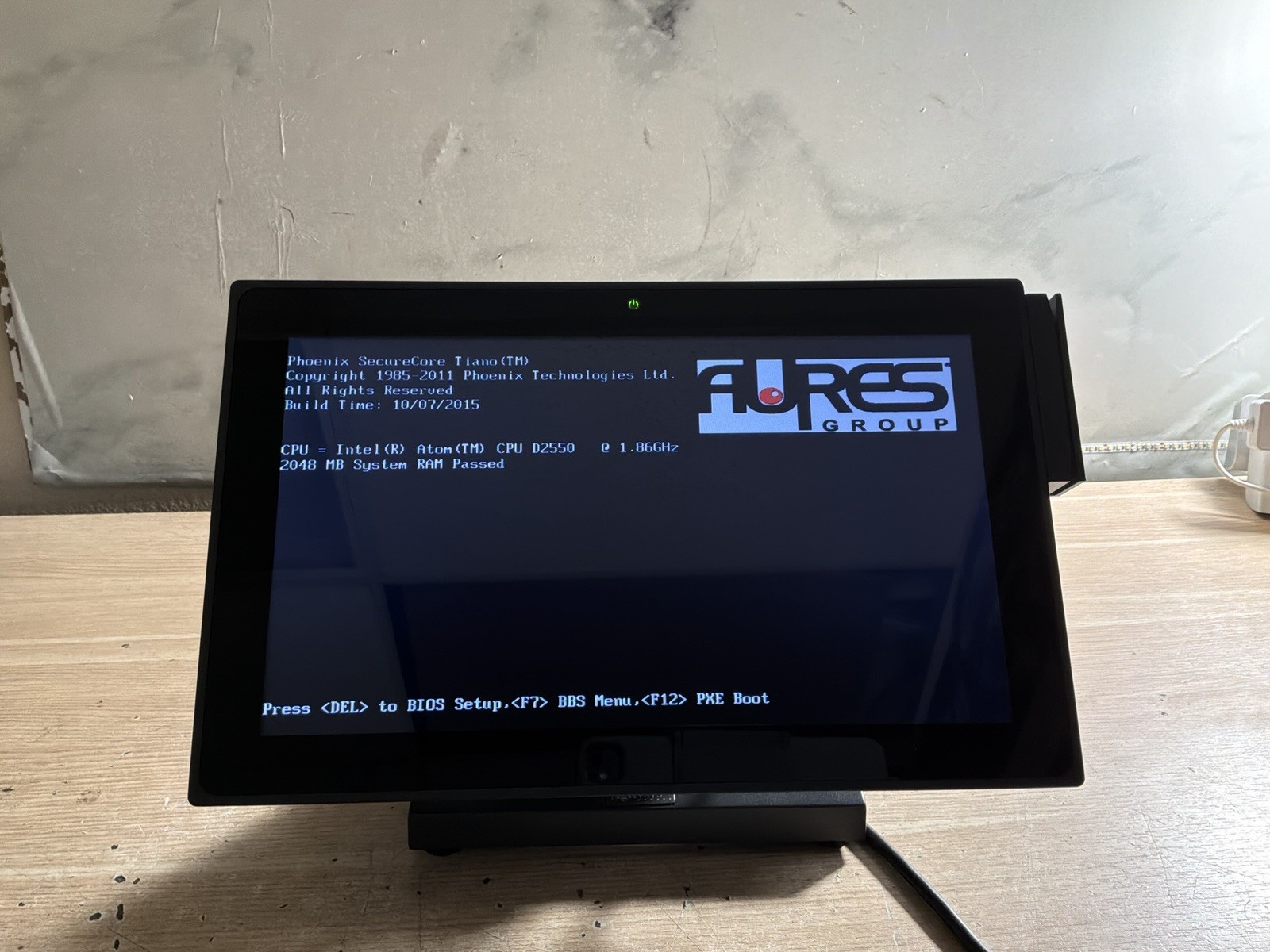 Agilysys J2 225 Integrated Touch Terminal  POS System/JUA3361