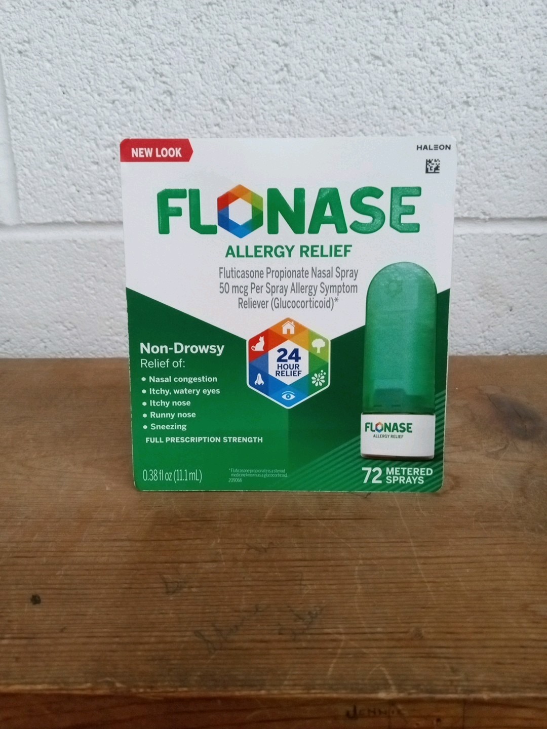 Flonase Allergy Relief Nasal Spray, 24 Hour Non Drowsy Allergy Medicine, Metered