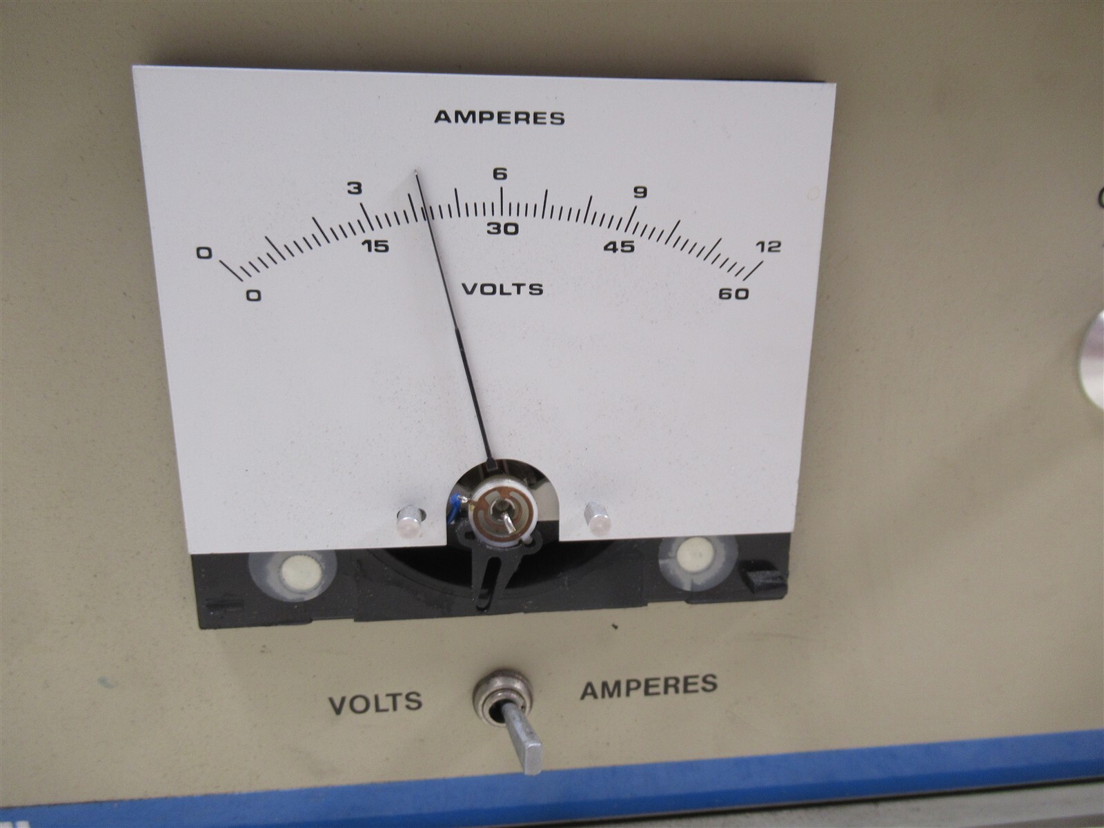 ORIEL 68750 100 Watt Power Supply Laboratory Unit Adjustable Lab Device